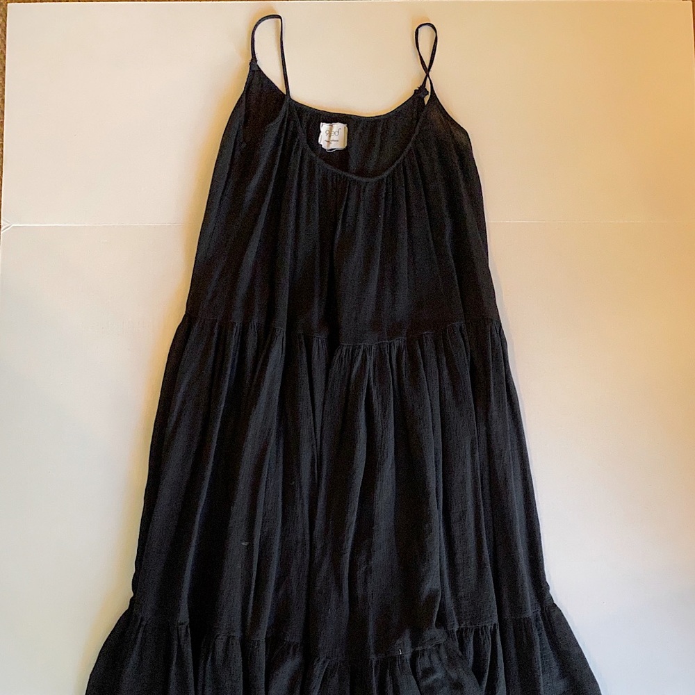 9Seed Black Midi Dress
